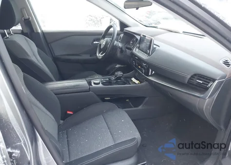 2022 Nissan Rogue Sv Intelligent Awd z USA, uszkodzony, nr VIN 5N1BT3BB5NC684996